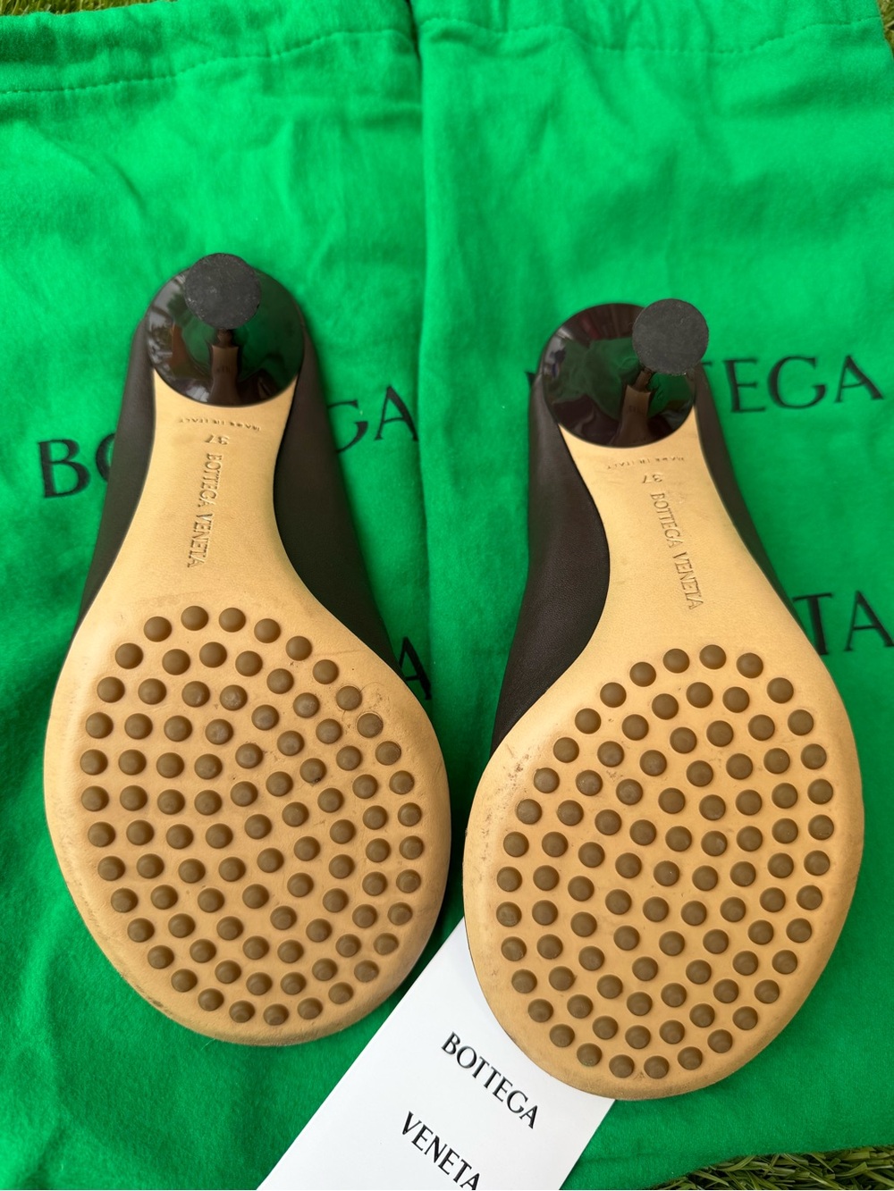 Bottega Veneta Dot Dark Brown Leather Mule Heels Size 37 like new - Picture 6 of 13